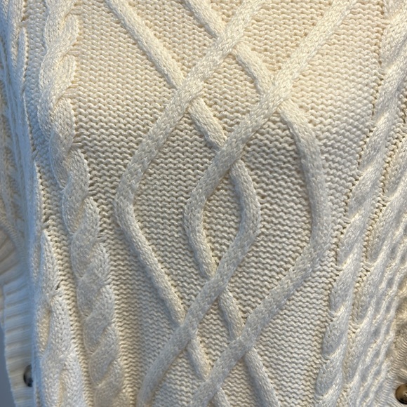 Talbots pull on Poncho with faux Collar. - Picture 4 of 6